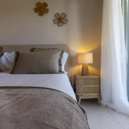 #413 Charming 1br Salgados,